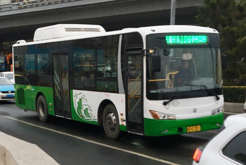 小东西我们两个c你公交车小说小东西我们两个C你公交车-第3张图片