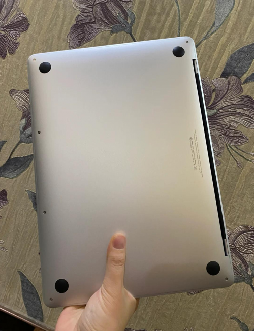 苹果MACBOOKPRO13，高效与便携的完美结合-第2张图片