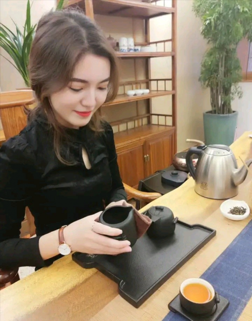 林晓芸，自然之美与人生智慧