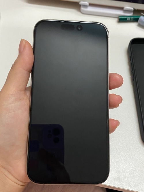 苹果15PRO苹果15PRO，科技与艺术的完美融合-第2张图片