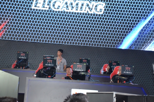 电玩巴士PC，引领游戏新风潮