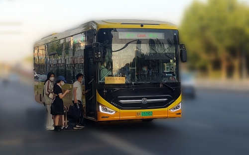 小东西我们两个c你公交车小说小东西我们两个C你公交车-第1张图片