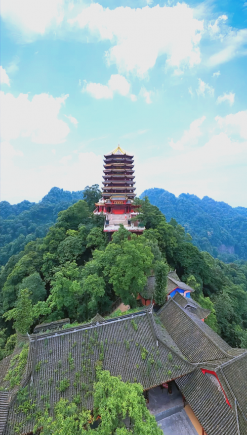 成都至青城山动车时刻表