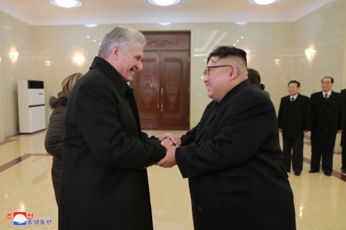 古巴首任国家主席古巴首任国家主席，历史与领导风范